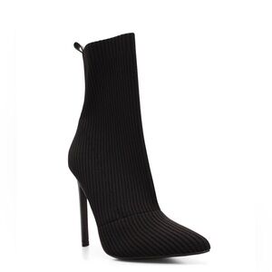 Steve Madden Doler Black Ribbed Knit Stiletto Booties